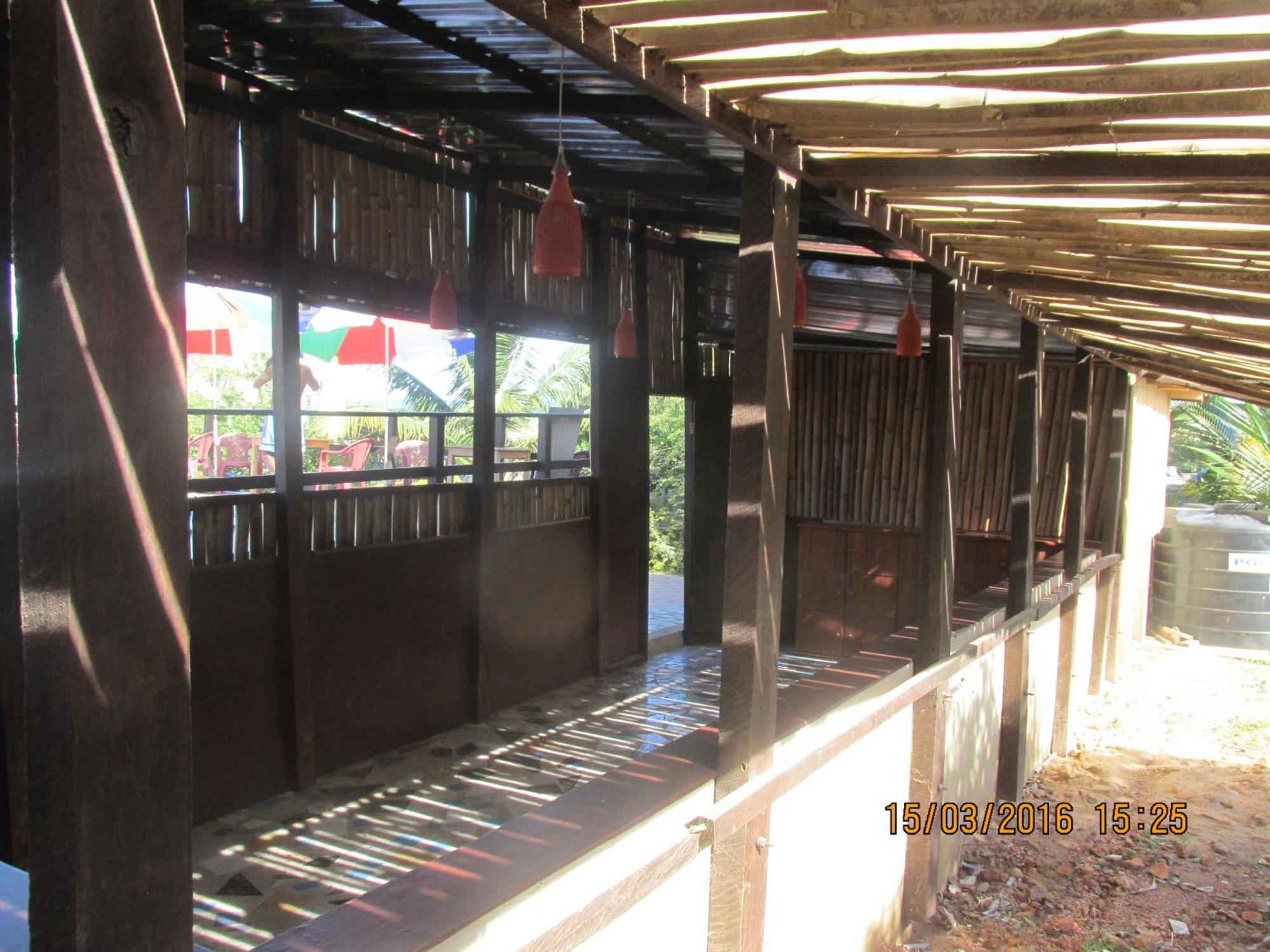Jamaica Inn Guest House Botianaw Esterno foto