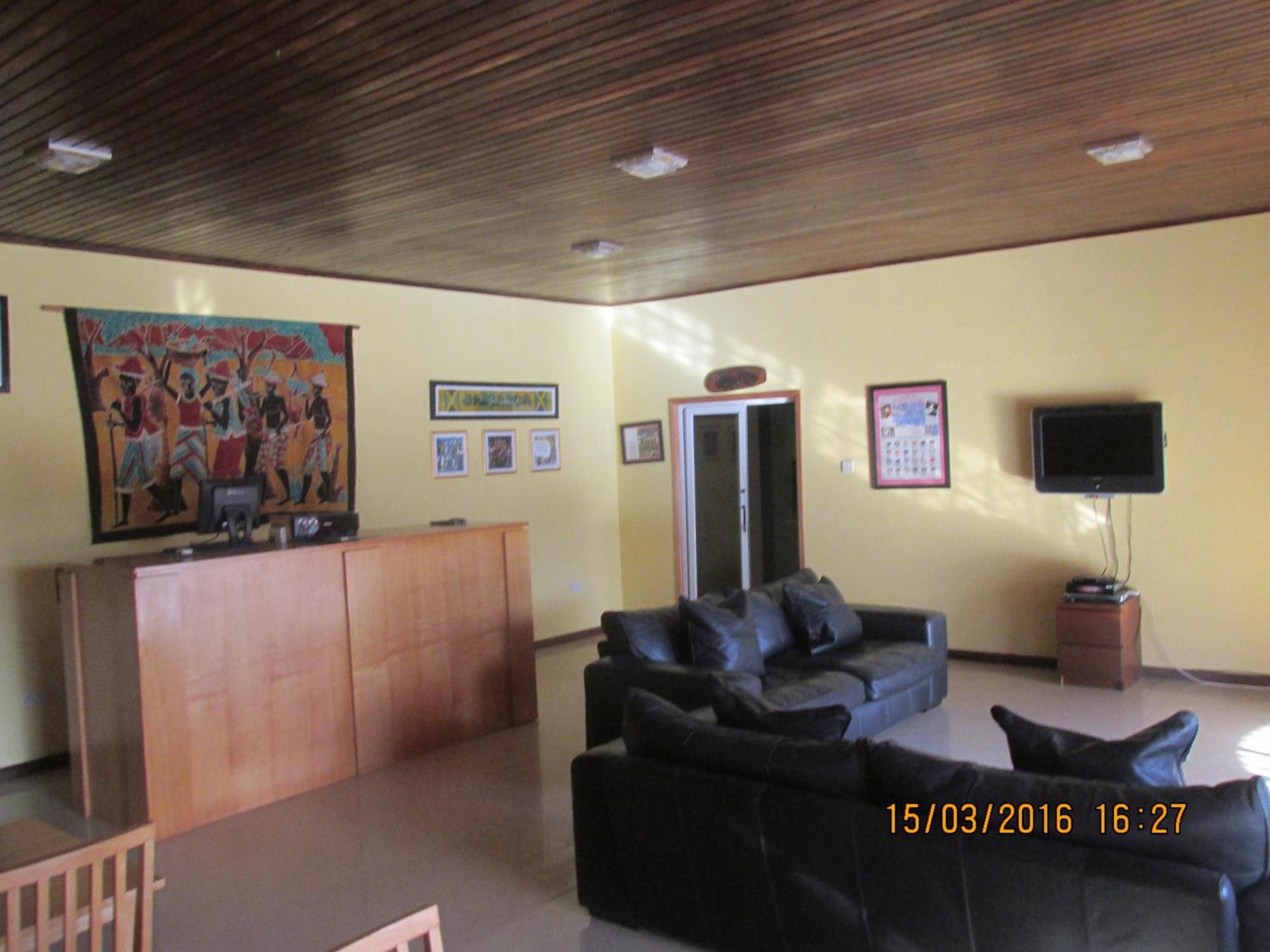 Jamaica Inn Guest House Botianaw Esterno foto