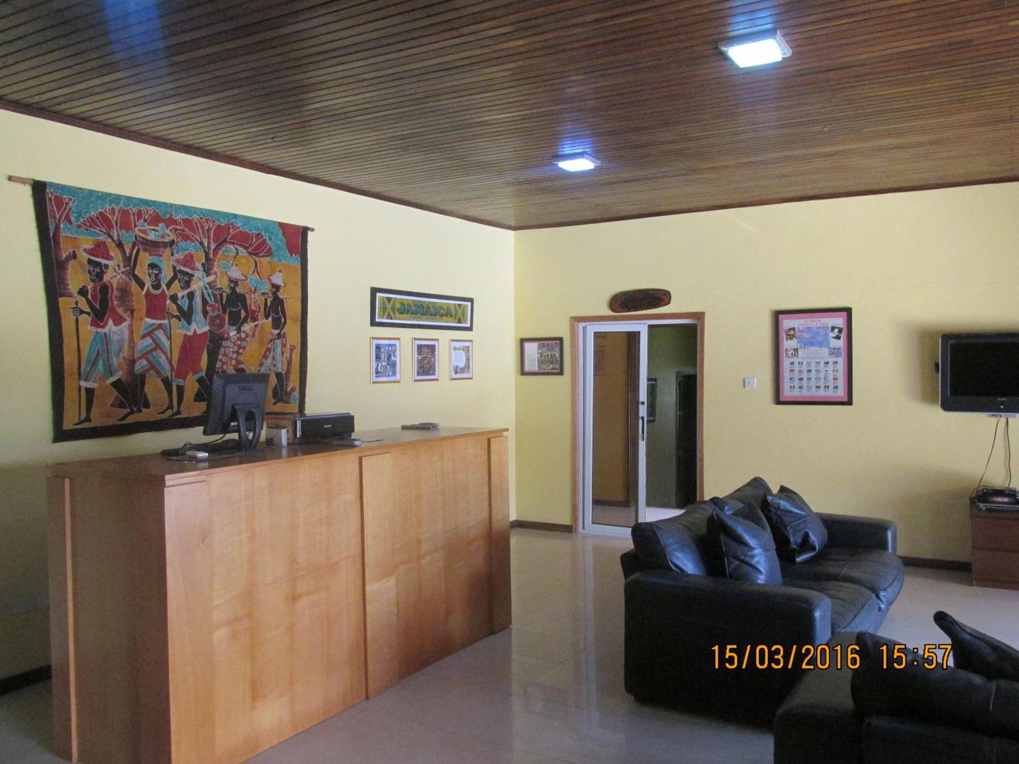 Jamaica Inn Guest House Botianaw Esterno foto