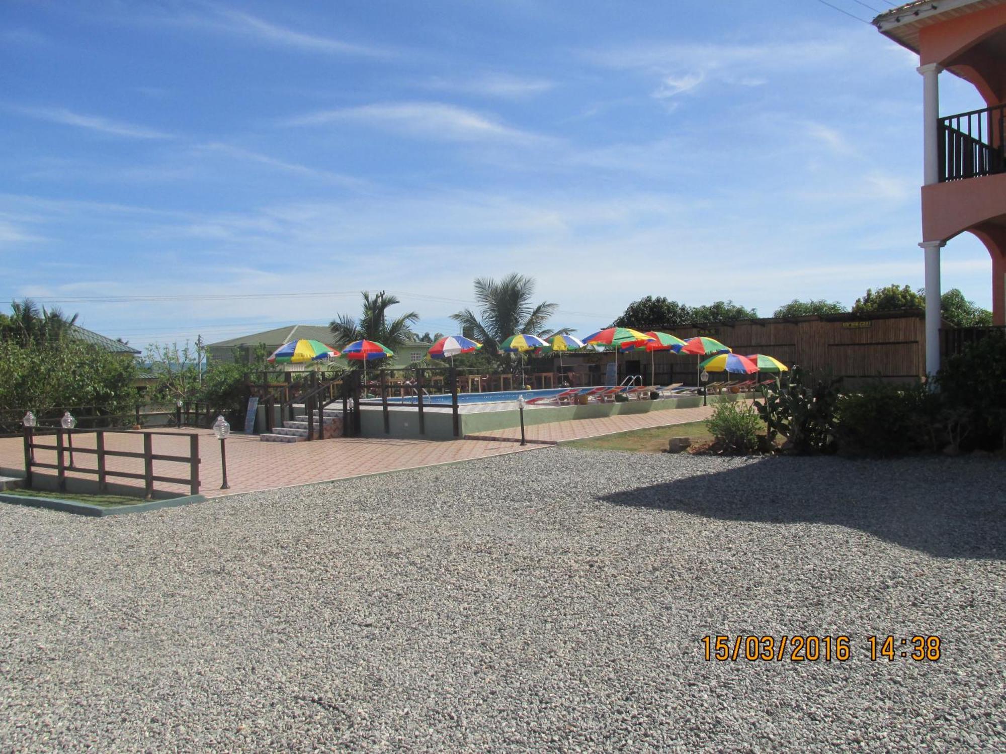 Jamaica Inn Guest House Botianaw Esterno foto