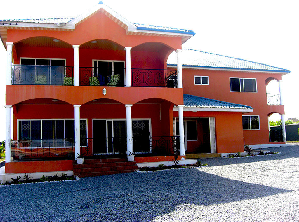 Jamaica Inn Guest House Botianaw Esterno foto